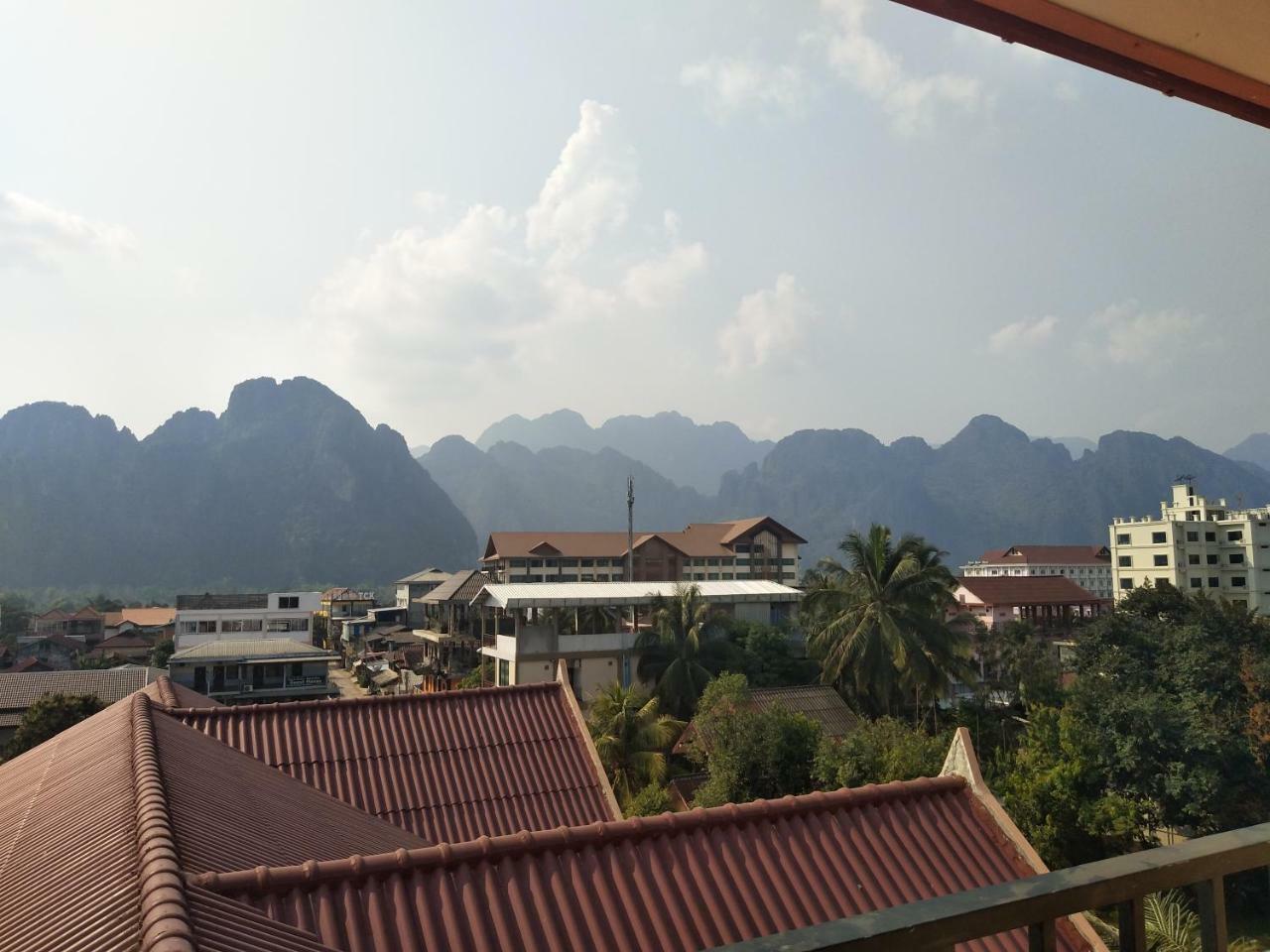 Pangu Hotel - 盘古酒店 Vang Vieng Buitenkant foto